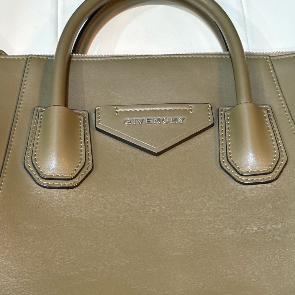 Givenchy Antigona Army Green RARE professionally modified - Picture 3 of 12